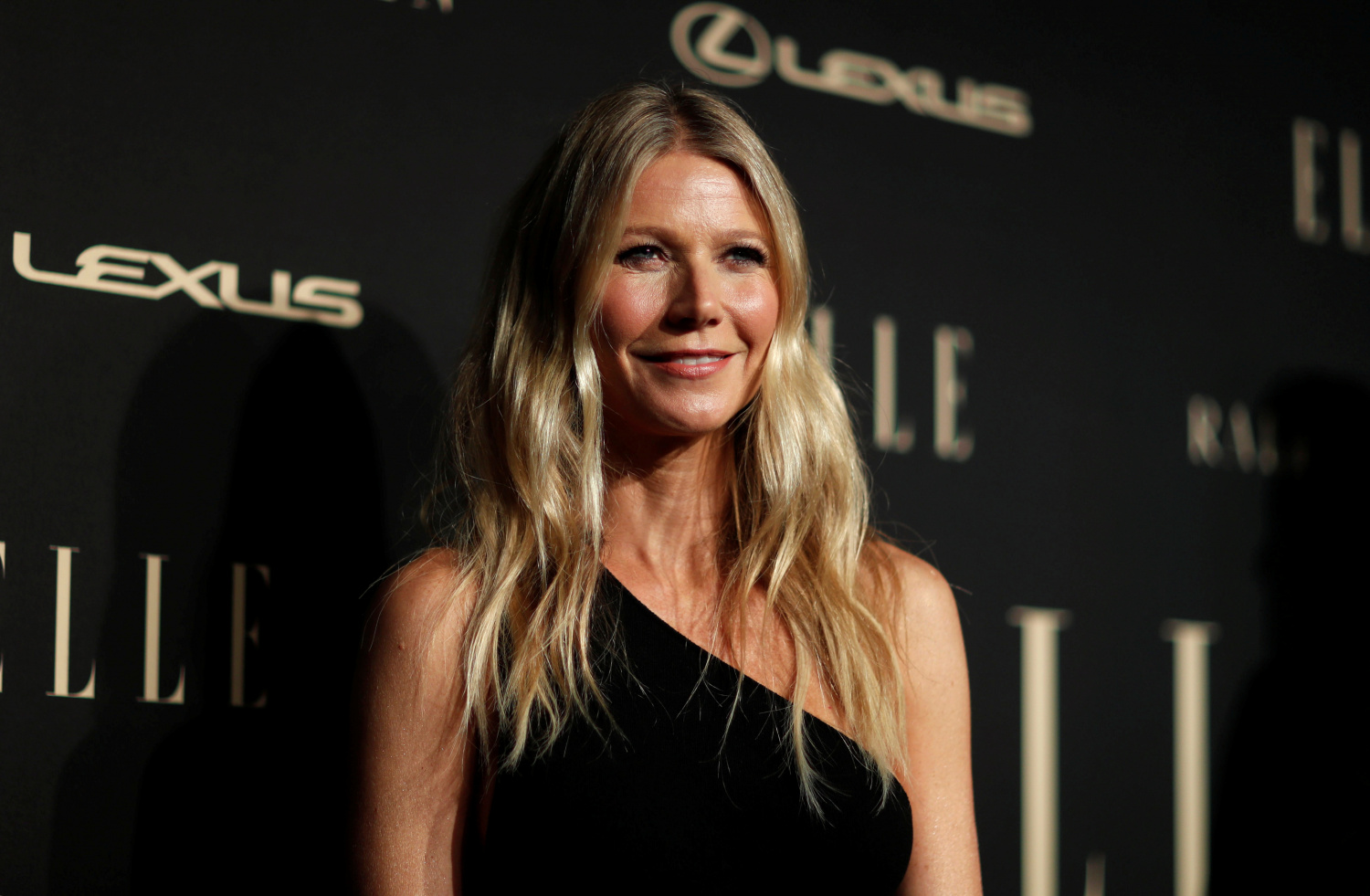 Paltrow Allegedly Planning Team Up With Tom Cruise On Her