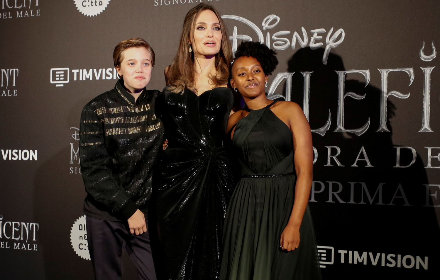 Shiloh Jolie Pitt Allegedly Moved In With Brad Pitt And Jennifer Aniston Angelina Jolie Reportedly Furious