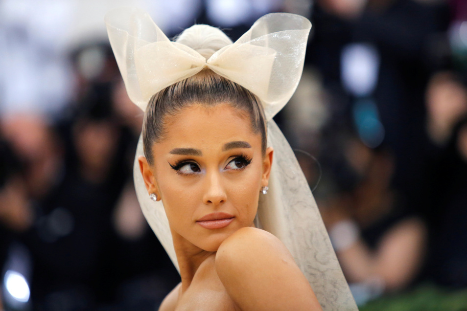 Is She Gonna Win An Oscar? Ariana Grande’s ‘Wicked’ Performance Sparks ...