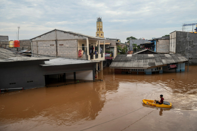  Jakarta floods Dozens dead and 60 000 displaced