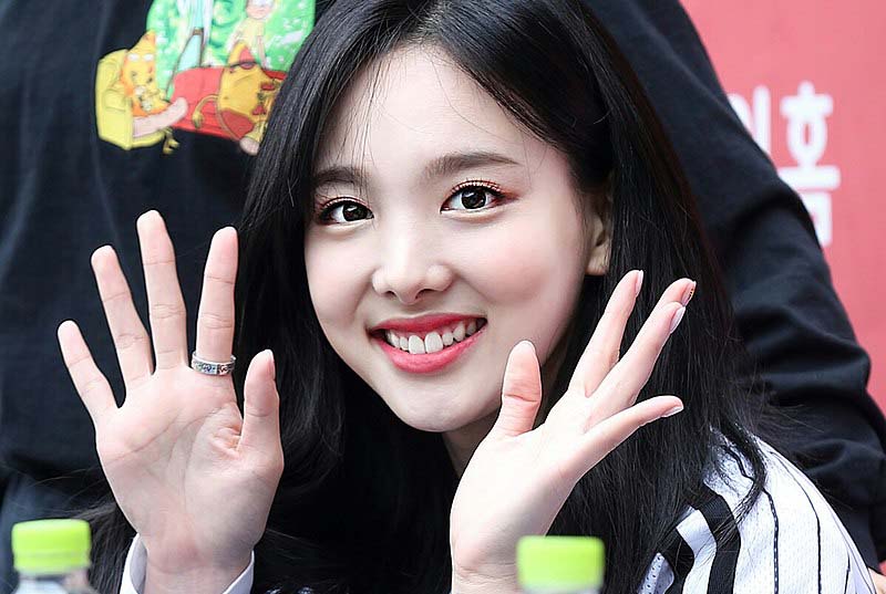 TWICE Nayeon's Stalker Allegedly Threatens To Kill Her If She