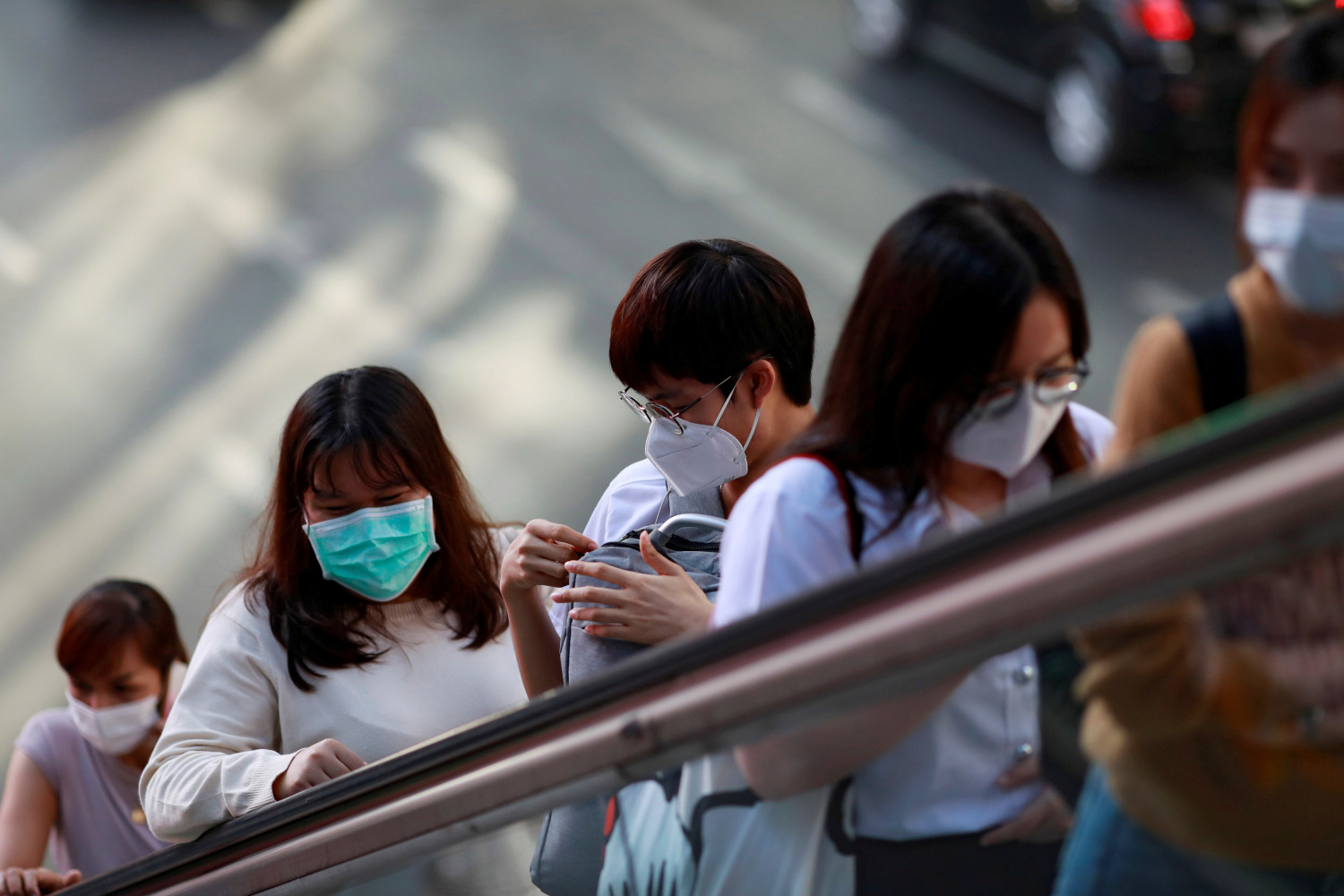 Over 200 Americans Evacuate From Wuhan Amid Coronavirus Outbreak1500 x 1000