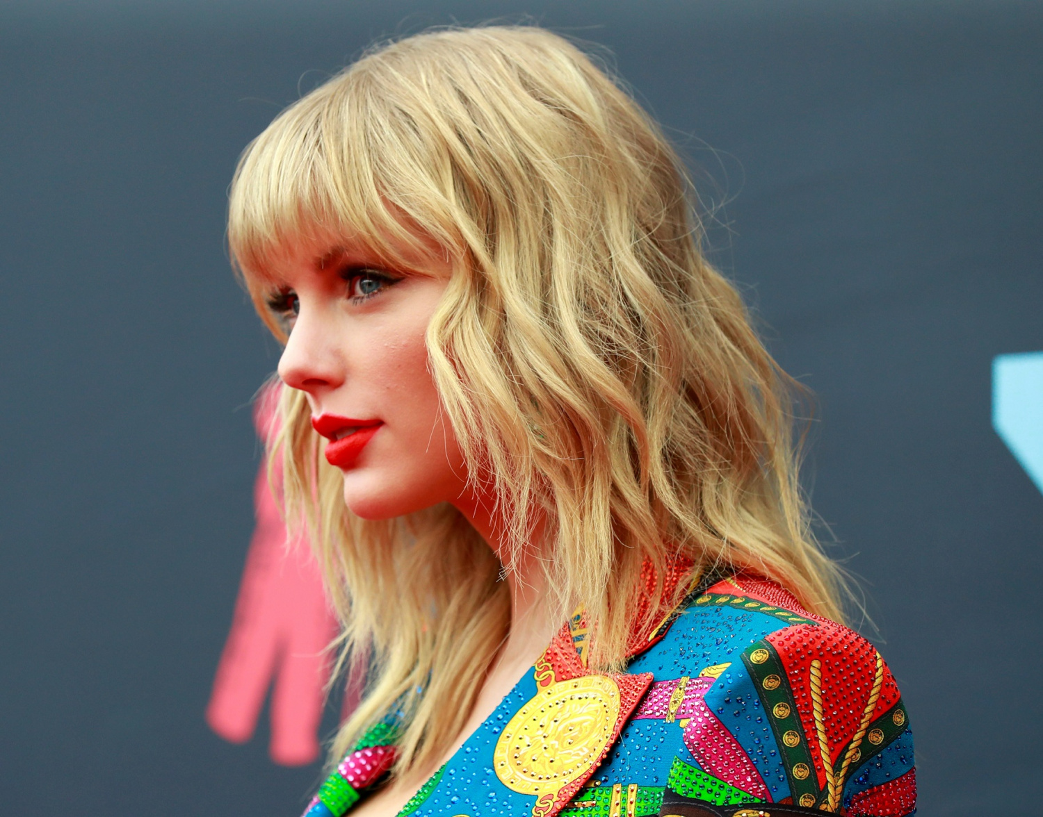 Taylor Swift and Travis Kelce Reportedly Clash Over $1 Billion Prenup ...