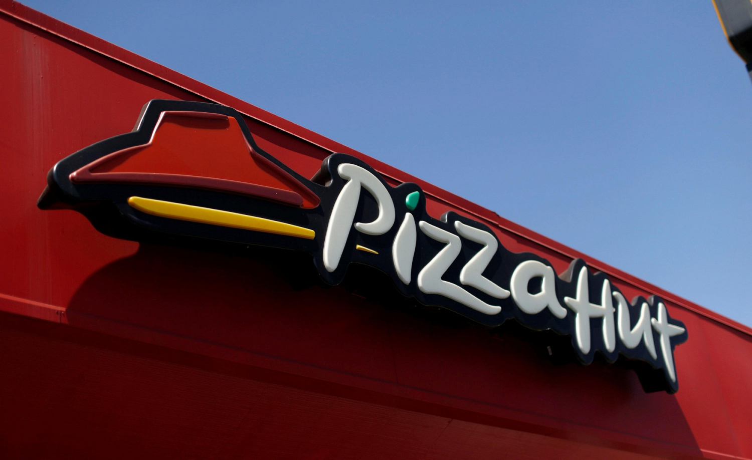 300 Pizza Hut Stores To Close In U.S. After Major Franchisee Filed For