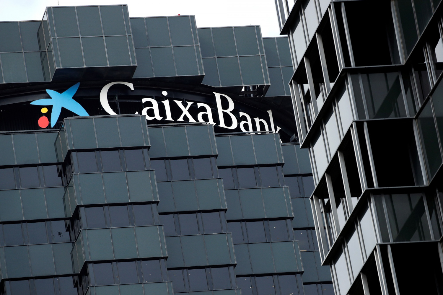 CaixaBank Investors React to Stagnant Guidance