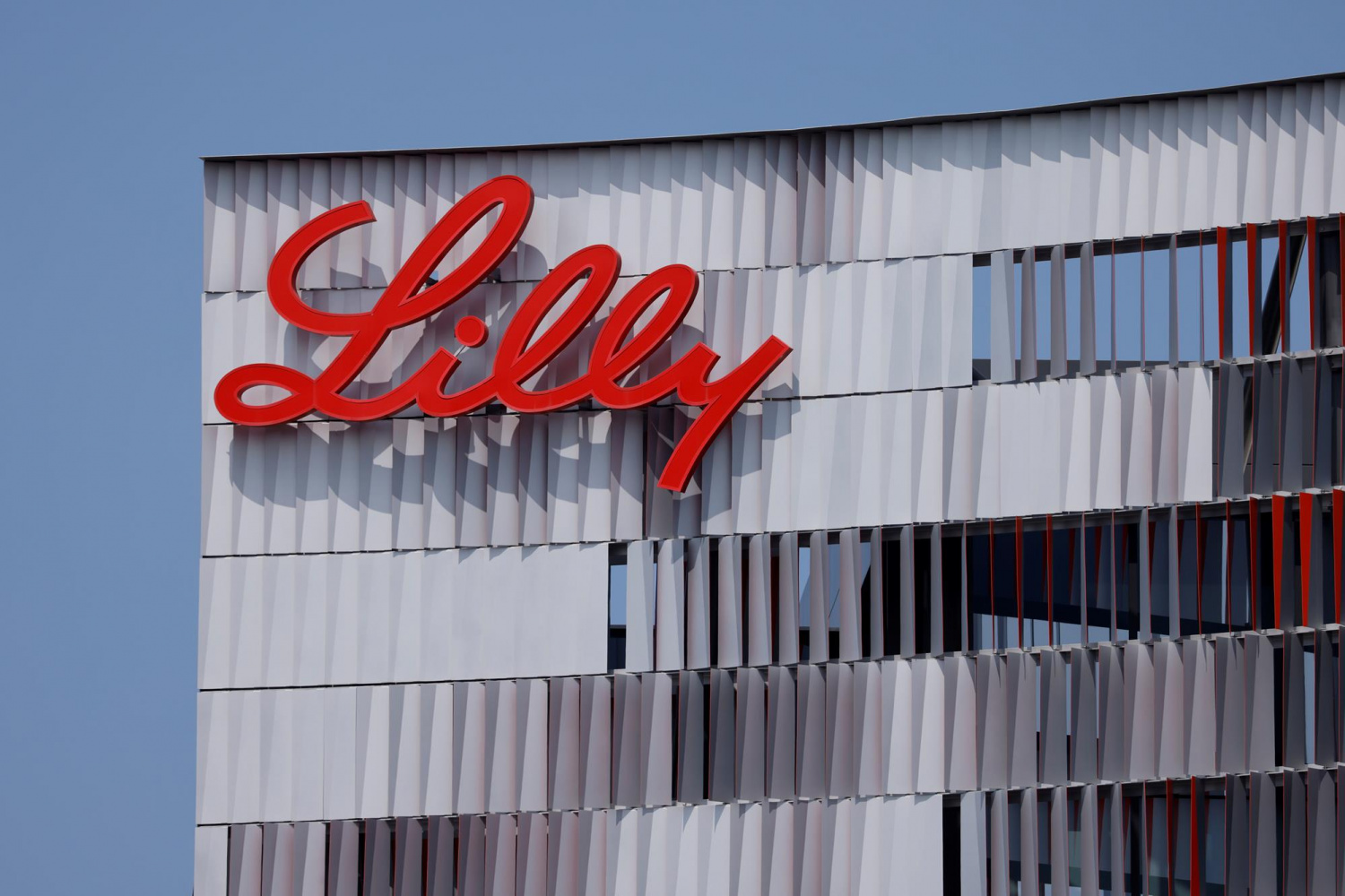 Eli Lilly Revenue Soars 45% to $12.73 Billion on Obesity Drug Demand ...