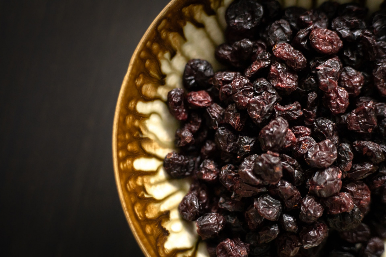 Why You Should Soak Raisins Before Eating Them