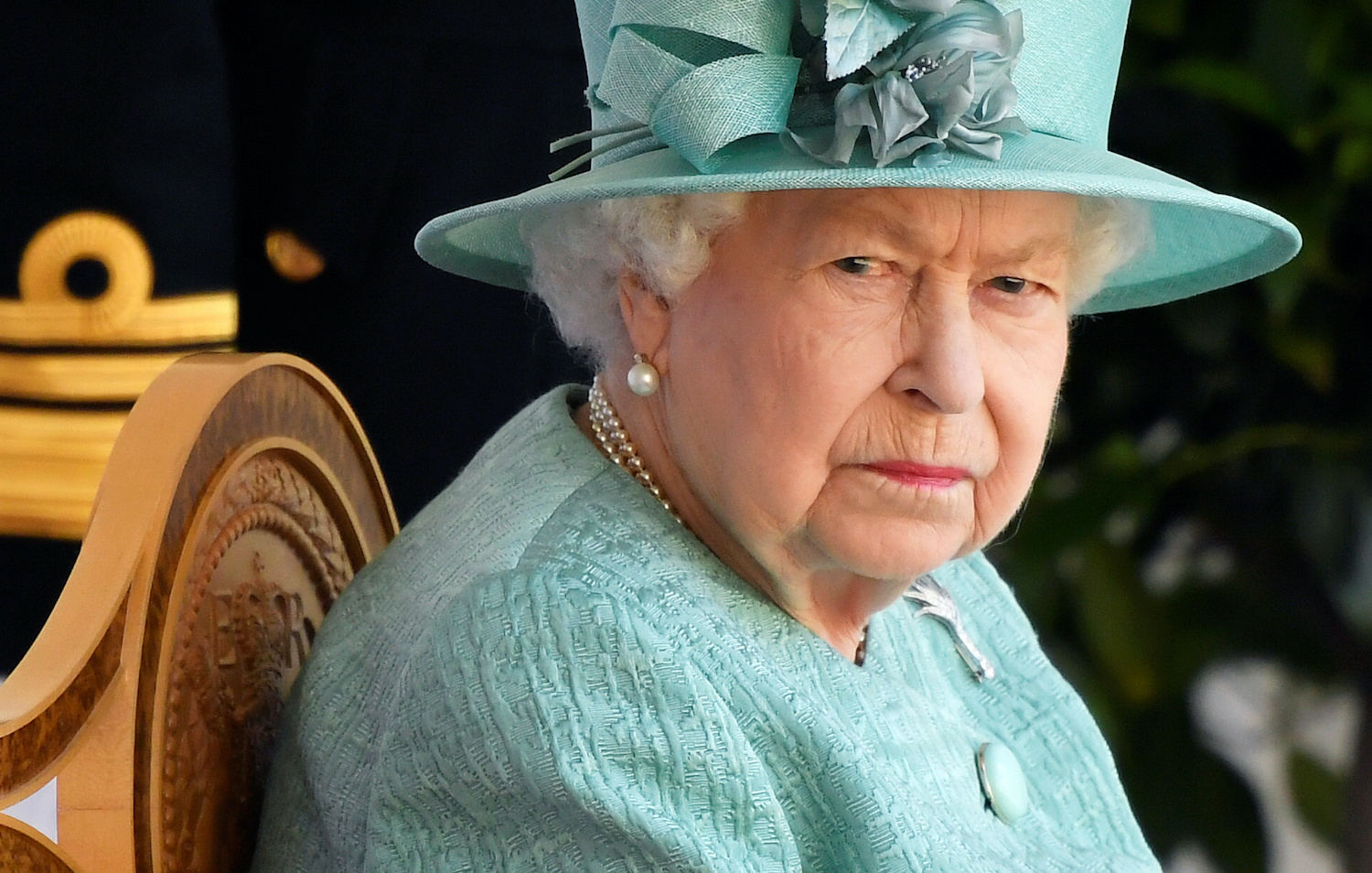 Queen Elizabeth: Closed-Door Talks On Prince Harry, Meghan's Tell-All ...