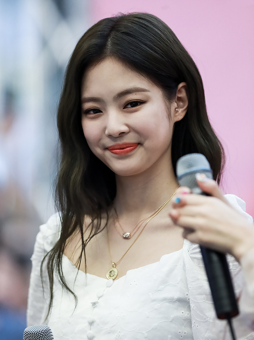 BLACKPINK's Jennie Goes Quiet, Fans Urge YG Entertainment To Protect ...