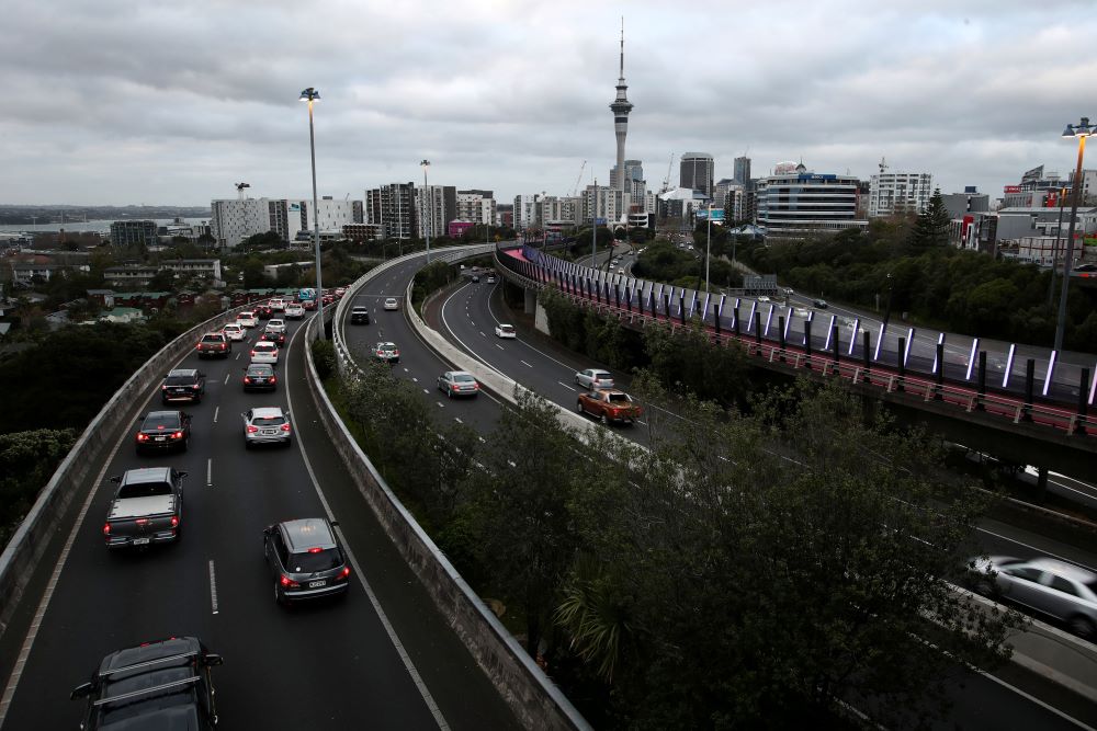 Kiwis Relax After 8.1 Magnitude Earthquake Creates Ripples, Not Tsunami