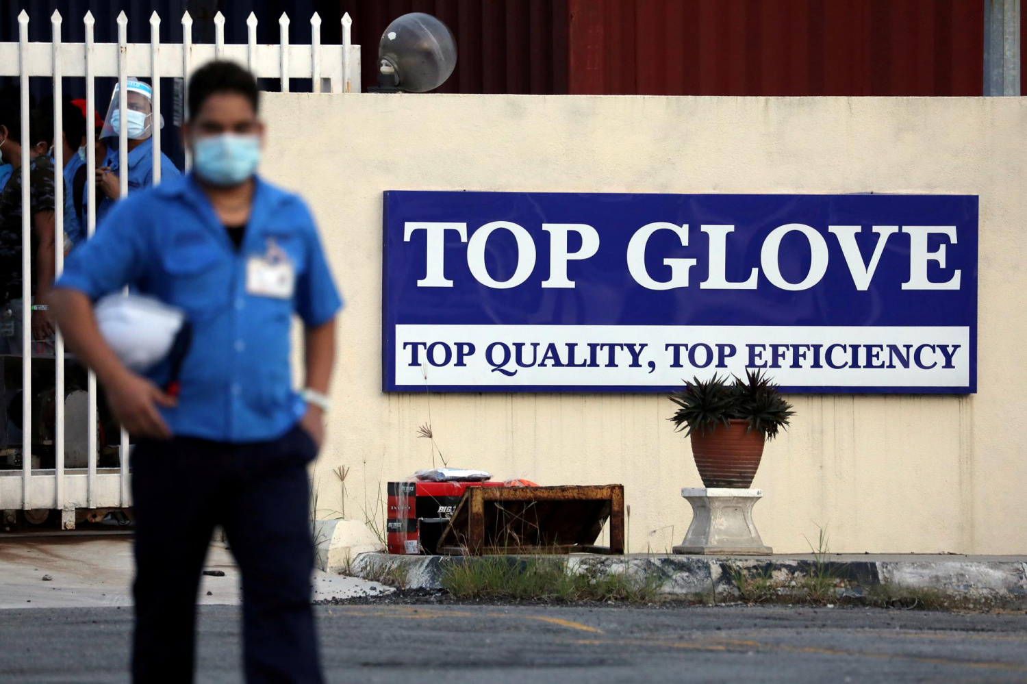 Malaysia's Top Glove Share Price Falls As U.S. Customs To ...