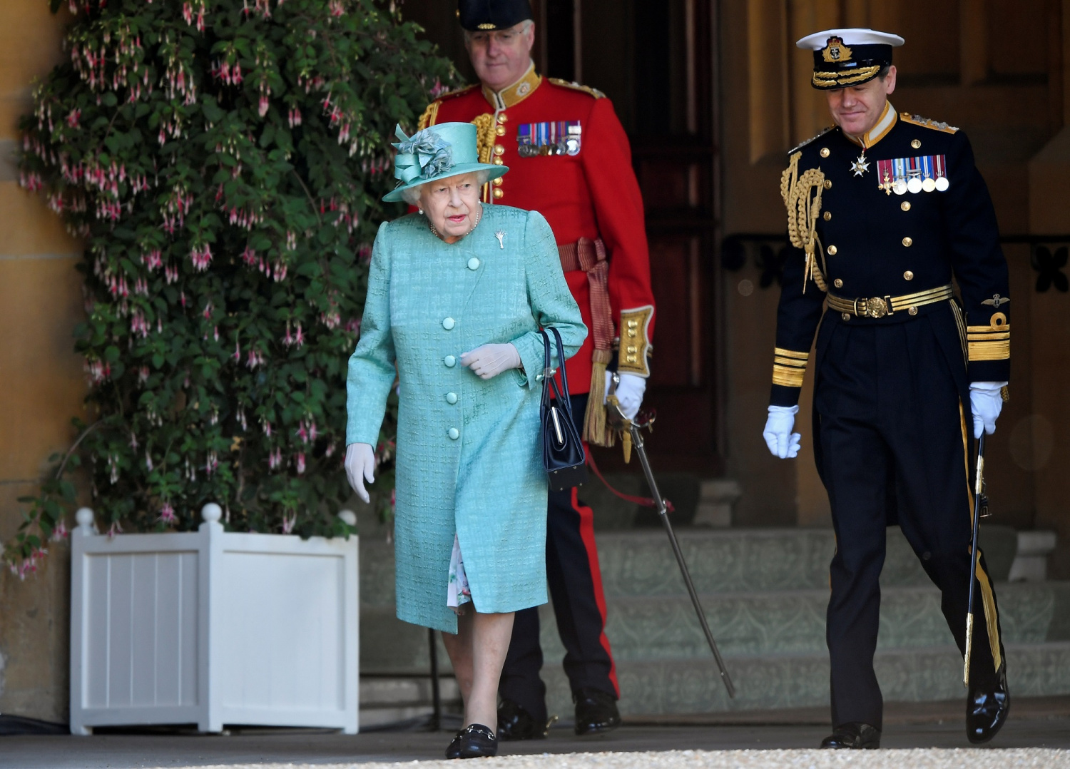 Queen Elizabeth To Return To Work After Two-Week Mourning Period