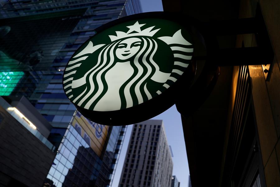 Starbucks Considering Closing Facebook Page Over Hateful Responses