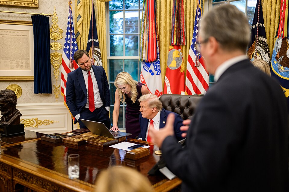 Trump Reportedly Weighs Human Printer Natalie Harp For Press trump-reportedly-weighs-human-printer-natalie-harp-for-press