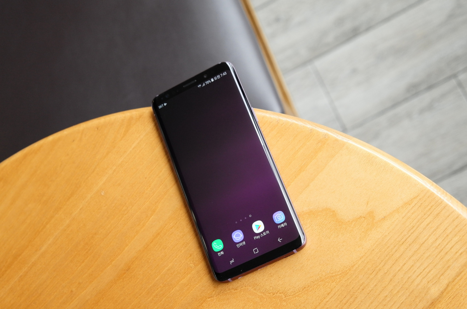 New Leak Shows the First Look at Samsung Infinity-O Display Screen