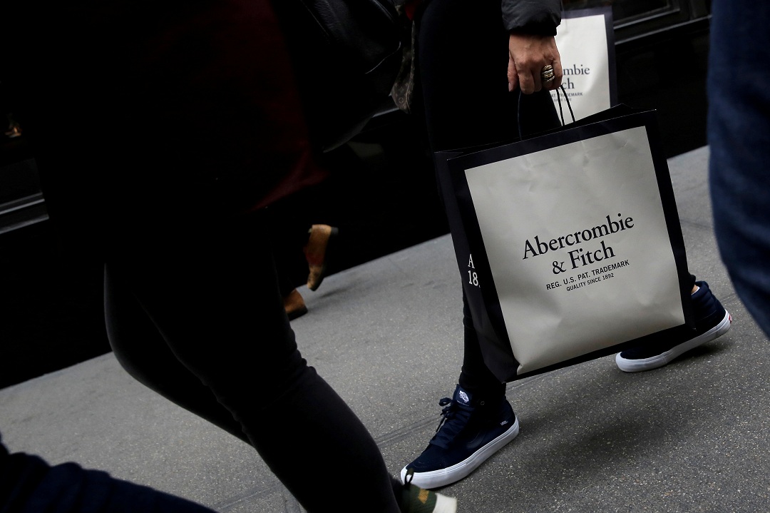 Abercrombie & Fitch Sees 21% Sales Surge, Raises Outlook Despite Market ...