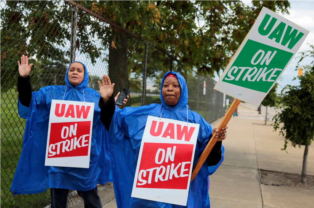 UAW Strike Update: Auto Worker Strike Reverberates Globally, Straining ...