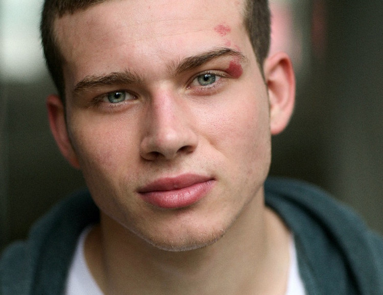 Oliver Stark