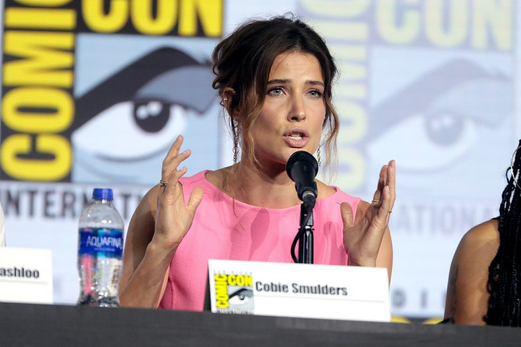 Cobie Smulders will continue to surprise everyone with her new role in "Stumptown" Episode 2.