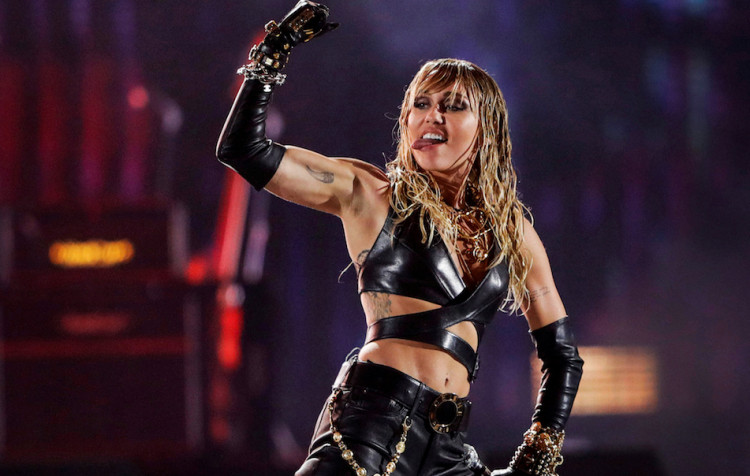 Miley Cyrus performs during the iHeartRadio Music Festival at T-Mobile Arena in Las Vegas, Nevada, U.S. September 21, 2019. REUTERS/Steve Marcus TPX IMAGES OF THE DAY