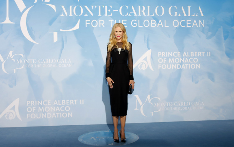 Nicole Kidman poses on the red carpet to attend the Monte Carlo Gala for the Global Ocean in Monaco, September 26, 2019. 