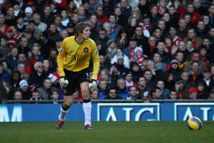 Edwin Van Der Sar Not Leaving Ajax For Job On Manchester United Board