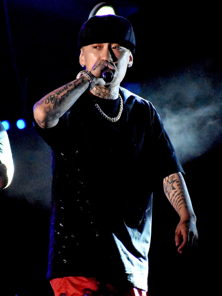  South Korean rapper Dok2, Lee Joon-Kyung