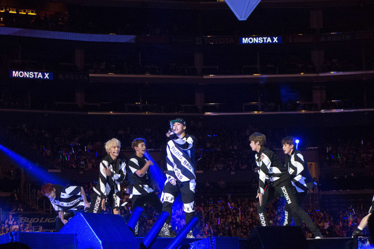 Monsta X