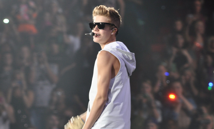 Justin Bieber and Hailey Baldwin rumored pushing for divorce. 