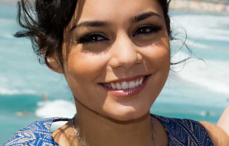 Vanessa Hudgens belts drunk version of 'High School Musical' OST 'Breaking Free.' Photo by Liam Mendes/Wikimedia Commons