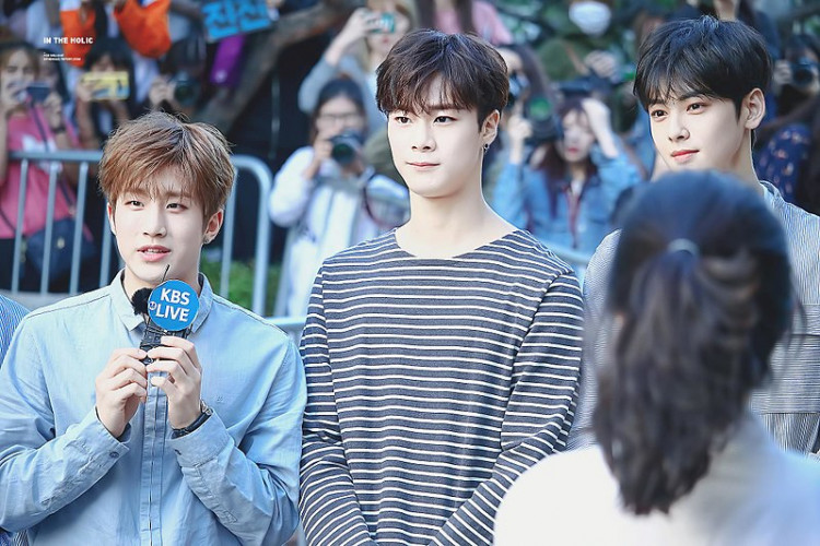 Moonbin