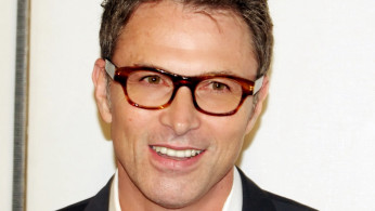 Cast wraps filming 'Madam Secretary' series finale as lead stars Tea Leoni and Tim Daly share emotional snaps from the set. Photo by David Shankbone/Wikimedia Commons
