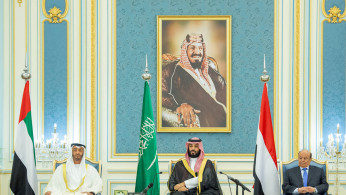 Abu Dhabi's Crown Prince Sheikh Mohammed bin Zayed al-Nahyan (L), Saudi Crown Prince Mohammed bin Salman (C) and Yemen's President Abd-Rabbu Mansour Hadi (R) 