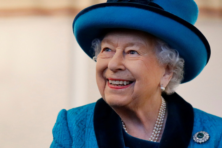 Britain's Queen Elizabeth visits the new headquarters of the Royal Philatelic society in London, Britain November 26, 2019. Tolga Akmen/Pool via REUTERS