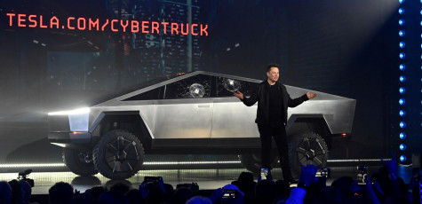 Tesla Semi Spotted With Cybertruck In La Tipped To Appear In Jay