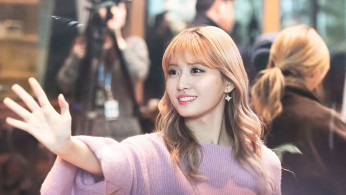 TWICE Momo