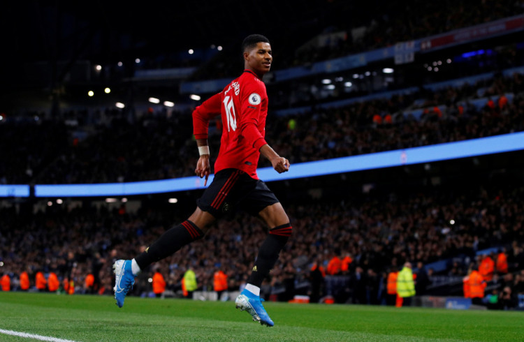 Premier League - Manchester City v Manchester United