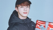 Mr. Worldwide Handsome became Worldwide Grinch who ruined Christmas for V.