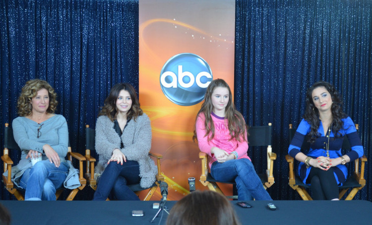 Nancy Travis, Molly Ephraim, Kaitlyn Dever, Alexandra Krosney