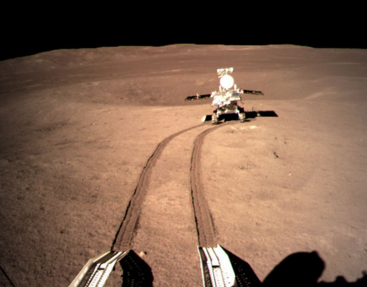 Record setting Moon rover