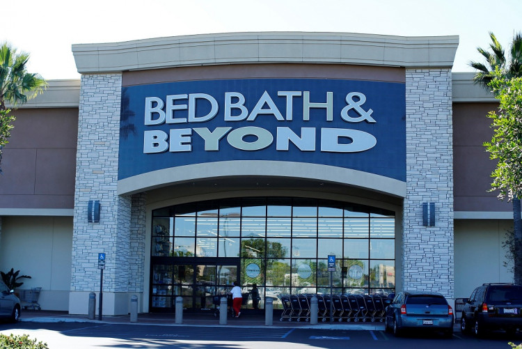 Bed, Bath & Beyond 