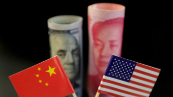 China Yuan note and US Dollar note
