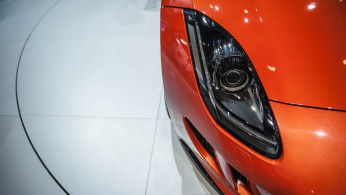 Automotive Glass Maker