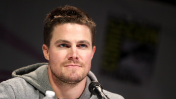 Stephen Amell 