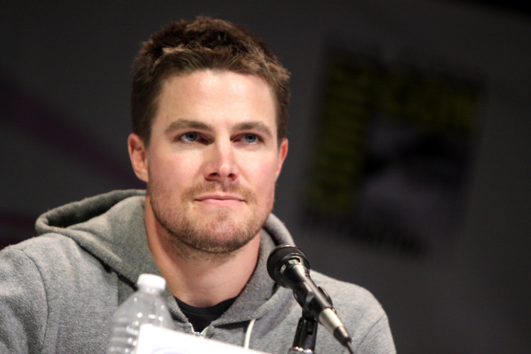 Stephen Amell 