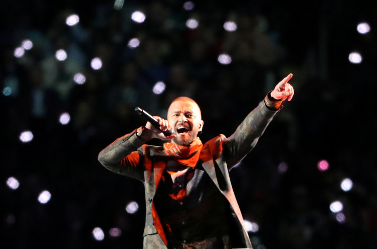 FILE PHOTO: NFL Football - Philadelphia Eagles v New England Patriots - Super Bowl LII Halftime Show - U.S. Bank Stadium, Minneapolis, Minnesota, U.S. - February 4, 2018. Justin Timberlake performs during the halftime show. REUTERS/Chris Wattie/File Photo