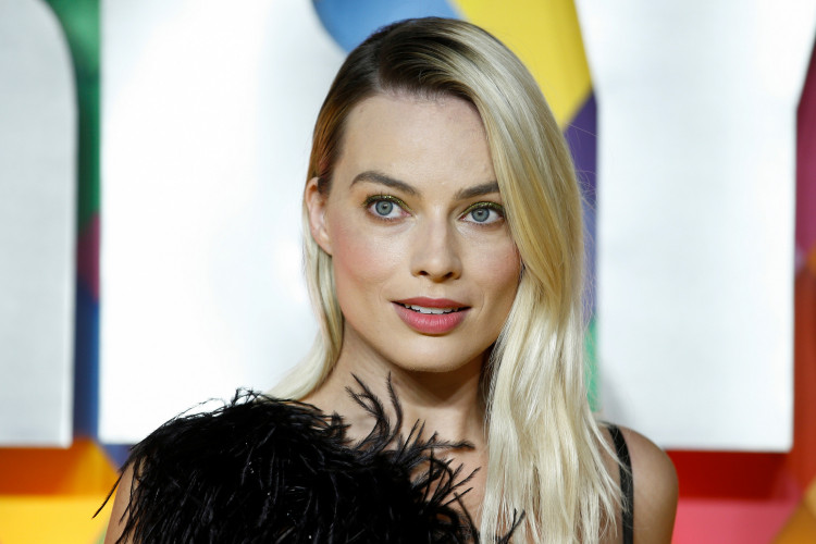 Cast member Margot Robbie poses as she arrives to attend the world premiere of "Birds of Prey: And the Fantabulous Emancipation of One Harley Quinn", in London, Britain January 29, 2020. REUTERS/Henry Nicholls