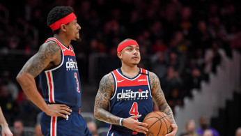 NBA: Washington Wizards guards Isaiah Thomas (4) and Bradley Beal (3) 