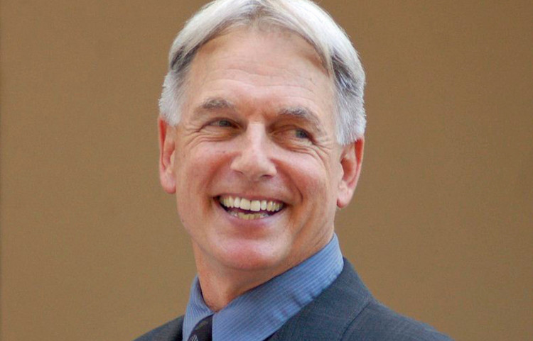  Mark Harmon