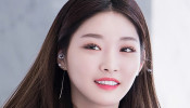 Chungha clarifies her manager has no coronavirus. Photo by SHAQ Photo/Wikimedia Commons